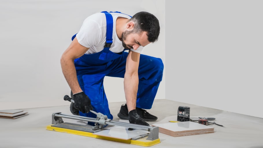 Renovierung mit Fliesenverlegung